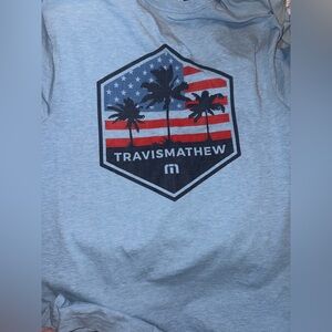 Travis Mathew shirt med